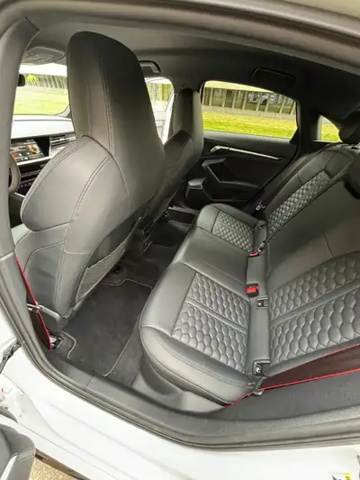 Audi RS3 Sedan 400 ch — Sportive haute performance, 55'000 km seulement — détail