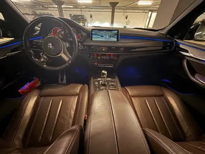 BMW X5 xDrive40e 2017 — SUV hybride rechargeable, motorisation efficace et polyvalente — tableau de bord