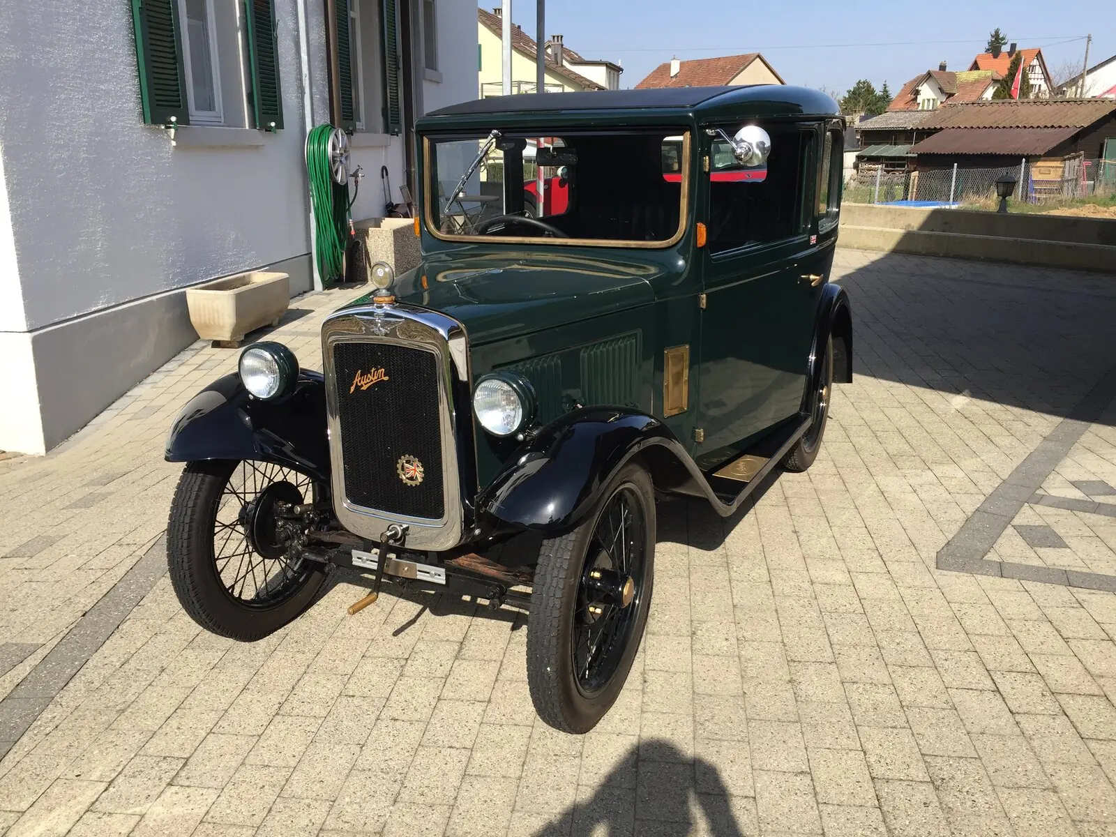 Austin Seven Saloon 1932 — Légende britannique restaurée, moteur révisé — Außenansicht