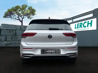 VW Golf 150 ch Hybride — Berline compacte économique et polyvalente, 24 500 km — Armaturenbrett