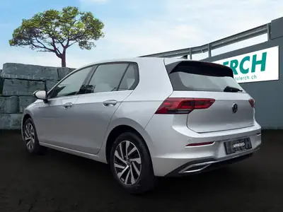 VW Golf 150 ch Hybride — Berline compacte économique et polyvalente, 24 500 km — Innenraum