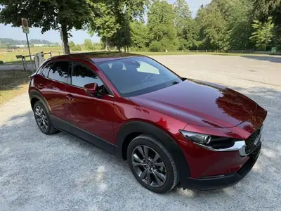 Mazda CX-30 MHEV 2020 — SUV compact hybride, état impeccable, rare équipement premium — vue extérieure