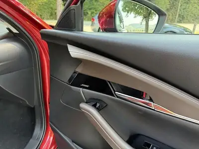 Mazda CX-30 MHEV 2020 — SUV compact hybride, état impeccable, rare équipement premium — Miniature 12