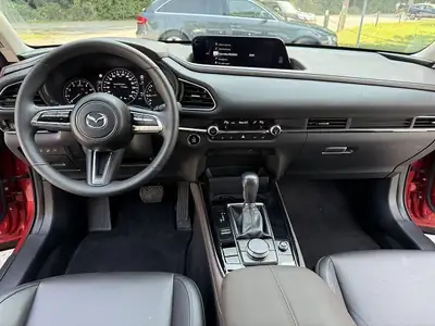 Mazda CX-30 MHEV 2020 — SUV compact hybride, état impeccable, rare équipement premium — Miniature 17