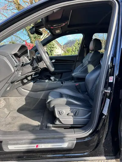 Audi Q5 2019 — SUV Premium 245 ch, Transmission Intégrale, Essence Automatique — Innenraum