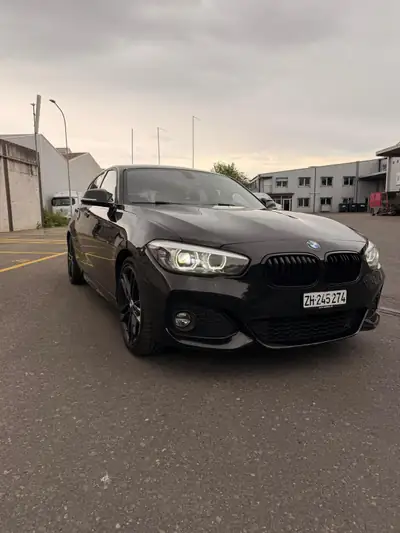 BMW 1ER 224 ch — Berline sportive avec M Sport, moteur turbo performant — fianco