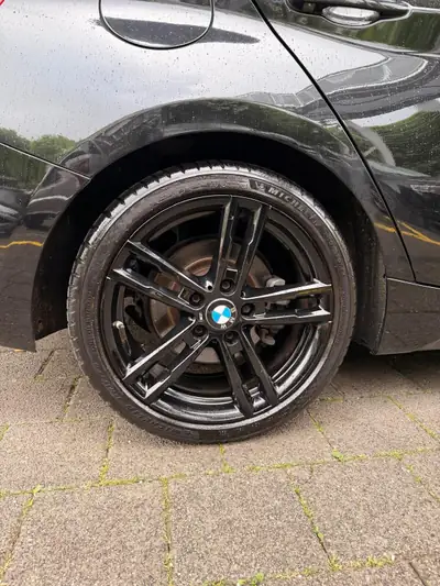 BMW 1ER 224 ch — Berline sportive avec M Sport, moteur turbo performant — dettaglio