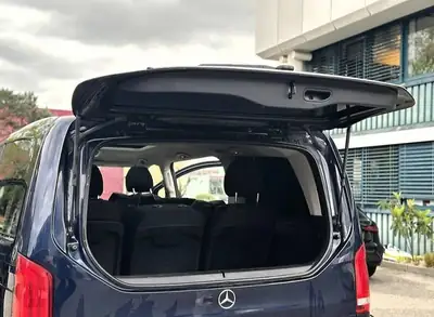 Mercedes-Benz V 447 — Monospace 7 places diesel, première main avec toit ouvrant — Armaturenbrett