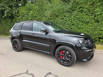 Jeep Grand Cherokee SRT8 — V8 468 ch, 60'000 km, échappement sport homologué — vista posteriore