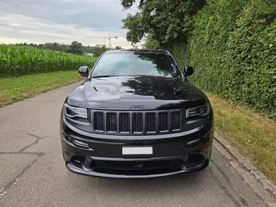 Jeep Grand Cherokee SRT8 — V8 468 ch, 60'000 km, échappement sport homologué — interni