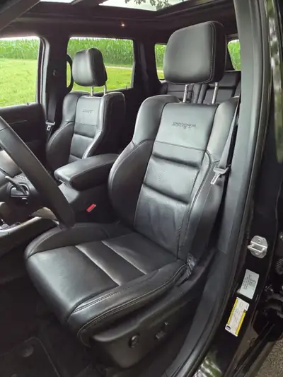 Jeep Grand Cherokee SRT8 — V8 468 ch, 60'000 km, échappement sport homologué — Miniatura 10