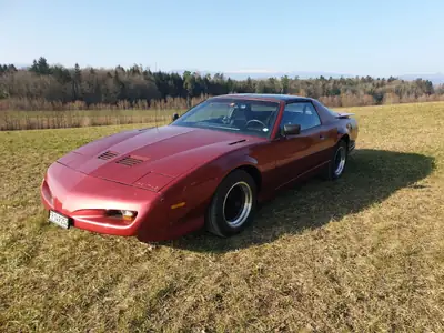 Pontiac Firebird SS 1992 — Coupé sportif américain, motorisation V8 puissante — vista posteriore