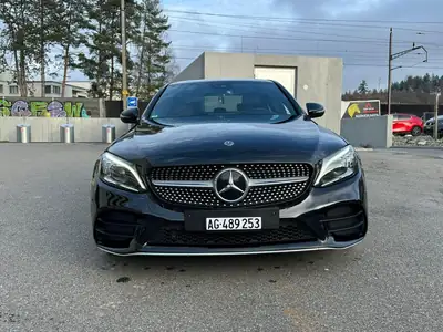 Mercedes-Benz C 300 — Berline sportive 258 ch, AMG Line, entretien régulier — vue extérieure