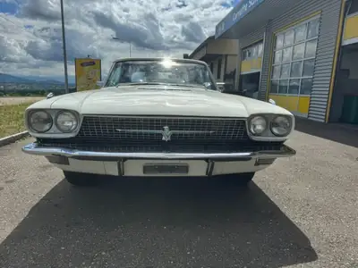 Ford Thunderbird 1966 — Cabriolet américain iconique, état impeccable — interni