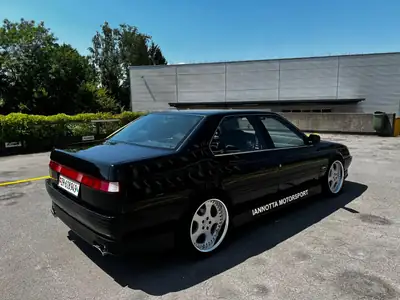 Alfa Romeo 164 V6 Turbo 1991 — Rare classique restauré, moteur légendaire — Seitenansicht