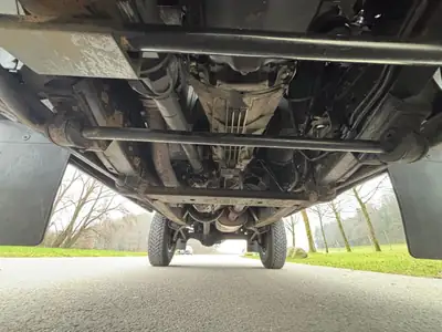 Land Rover Defender 110 TD4 — 4x4 robuste et fiable, équipement trail complet — Miniature 13