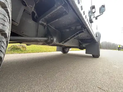 Land Rover Defender 110 TD4 — 4x4 robuste et fiable, équipement trail complet — Miniature 14