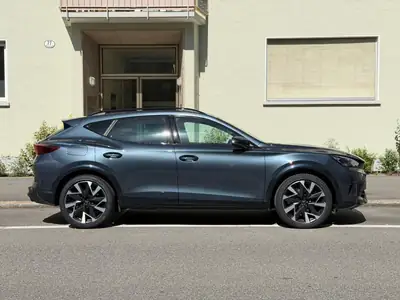 CUPRA Formentor VZ — SUV sportif 333 ch, quasi-neuf à 12.000 km — vue extérieure