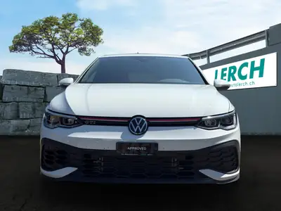 VW Golf 300 ch — Berline sportive automatique, faible kilométrage — Armaturenbrett