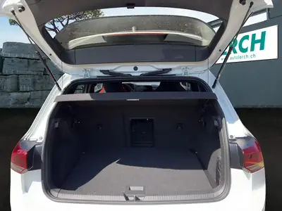 VW Golf 300 ch — Berline sportive automatique, faible kilométrage — Detail