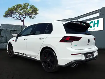 VW Golf 300 ch — Berline sportive automatique, faible kilométrage — Innenraum