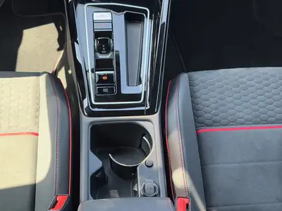 VW Golf 300 ch — Berline sportive automatique, faible kilométrage — Miniatur 16