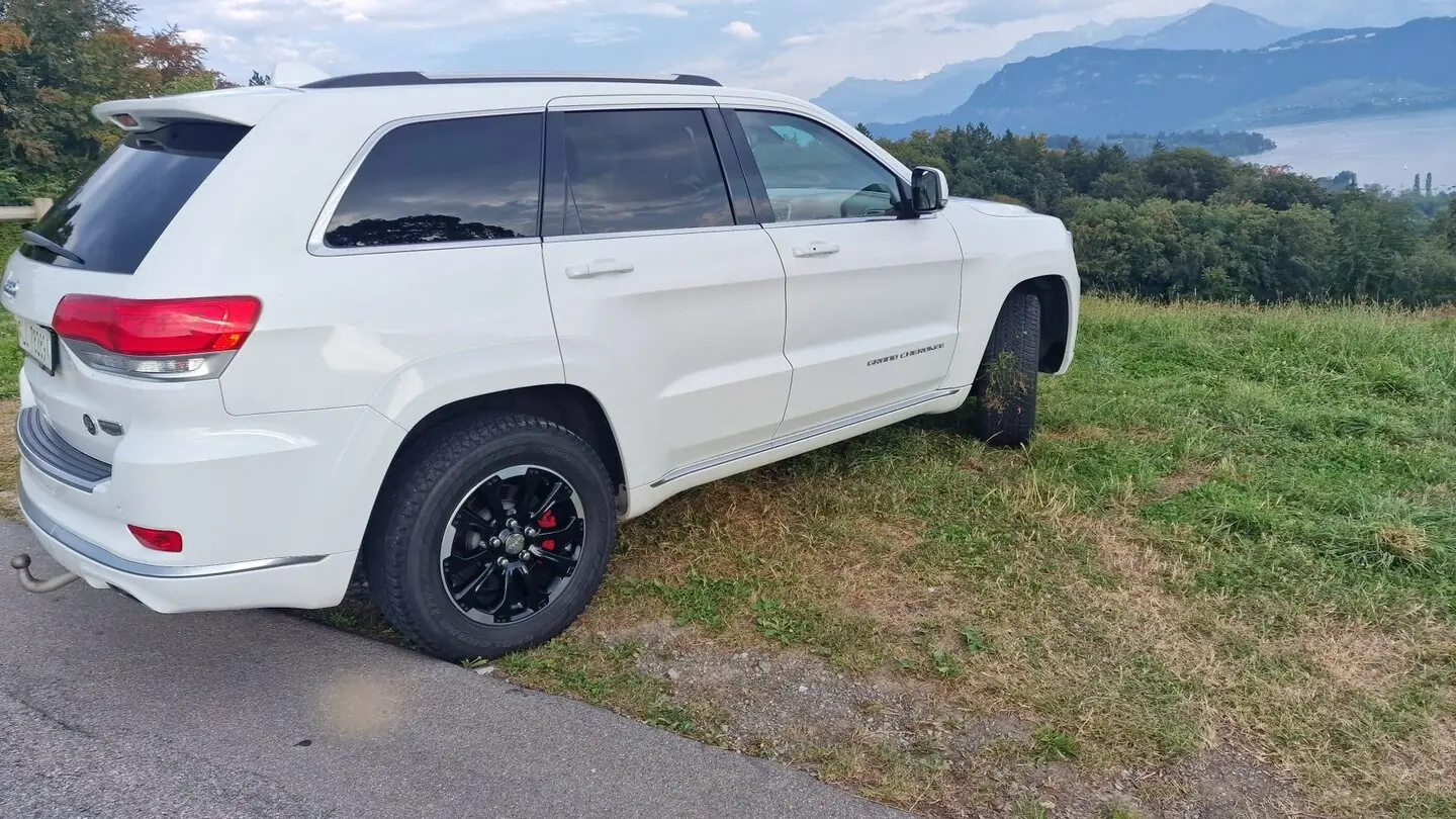 Jeep Grand Cherokee 2016 occasion Ebikon — 3