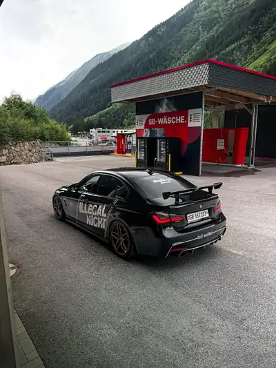 BMW 335i xDrive F30 — Berline haute performance G-Power, 400 ch, carbone intégral — Heckansicht