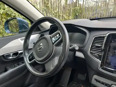 Volvo XC90 2018 — SUV 7 places hybride rechargeable, 303 ch et traction intégrale — Miniatur 7