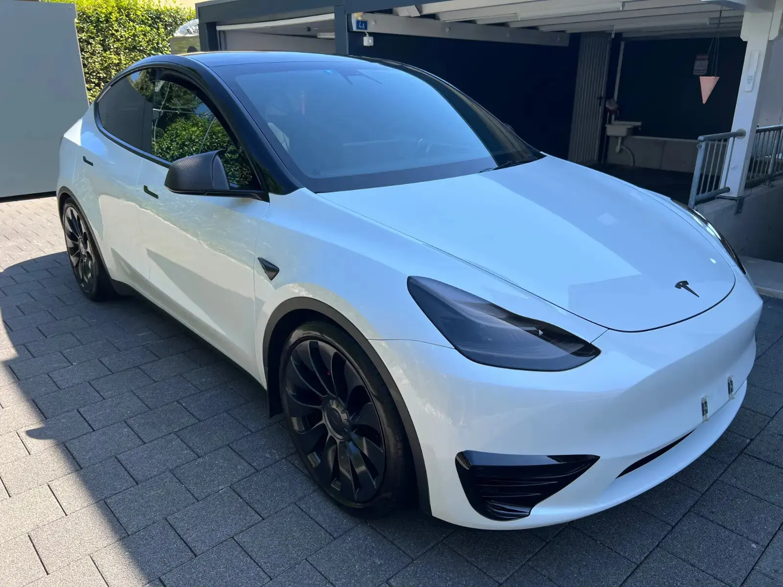 Tesla Model Y 2022 occasion Toffen — 2