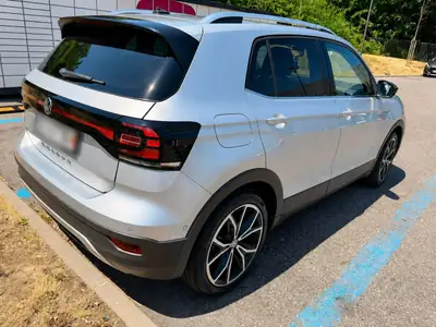 VW T-CROSS 1.0 TSI 115 ch — SUV urbain polyvalent, entretien récent complet — tableau de bord