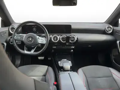 Mercedes-Benz CLA 220 Diesel 4MATIC — Berline premium allemande, 110'000 km, préparation AMG — Miniatura 10