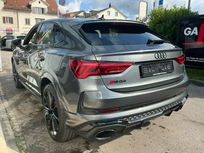 Audi RS Q3 2023 — SUV haute performance 400 ch, 14'900 km seulement — dettaglio