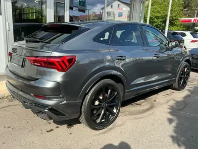 Audi RS Q3 2023 — SUV haute performance 400 ch, 14'900 km seulement — interni