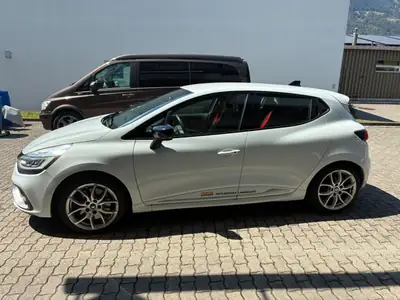 Renault Clio 2017 — Berline compacte automatique, 200 ch dynamiques — vista posteriore