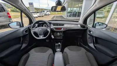 Citroën C3 2015 — Citadine fiable et économique, 43'900 km seulement — détail