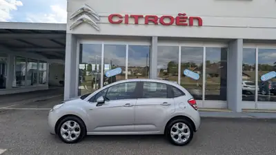 Citroën C3 2015 — Citadine fiable et économique, 43'900 km seulement — tableau de bord