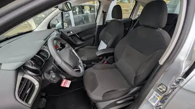 Citroën C3 2015 — Citadine fiable et économique, 43'900 km seulement — Miniature 7