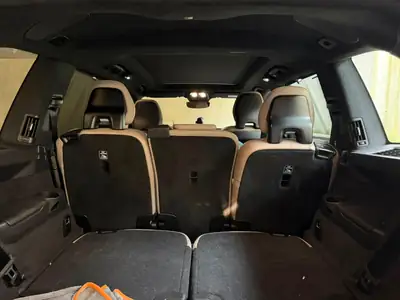 Volvo XC90 2025 — SUV 7 places hybride, 30 000 km seulement — détail