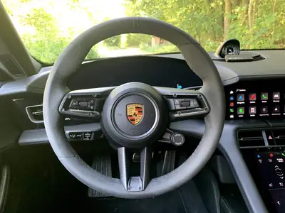 Porsche Taycan — Berline électrique haute performance 761 ch, 43'600 km — Miniature 11