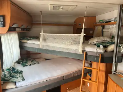 ERIBA Nova — Camping-car électrique compact, 40'000 km seulement — Miniatura 10