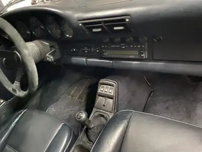 Porsche 911 Coupé 1989 — Légende des années 80, motorisation atmosphérique 250 ch — Miniatura 7