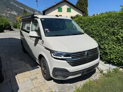 VW California 2023 — L'van lifestyle diesel avec équipements premium, 19'000 km — côté