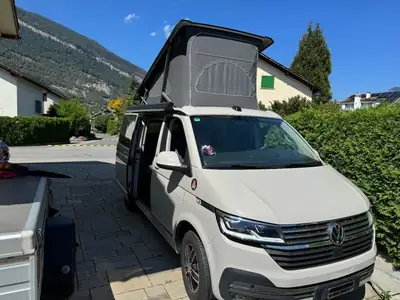 VW California 2023 — L'van lifestyle diesel avec équipements premium, 19'000 km — arrière