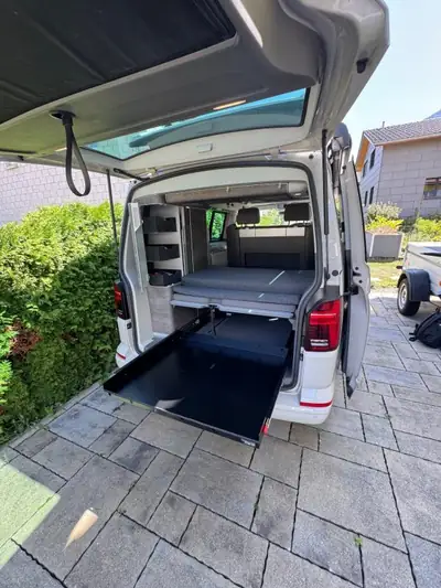 VW California 2023 — L'van lifestyle diesel avec équipements premium, 19'000 km — détail