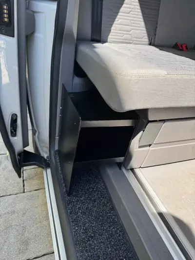 VW California 2023 — L'van lifestyle diesel avec équipements premium, 19'000 km — Miniature 7