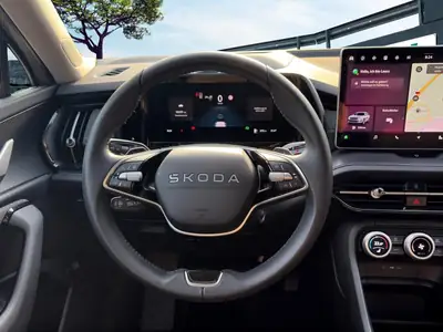 Skoda Kodiaq 2025 — SUV 7 places robuste, 193 ch diesel et équipements de sécurité avancés — Miniature 9