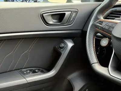 CUPRA Ateca 300 ch — SUV sportif TSI, transmission automatique, très faible kilométrage — Miniatura 14