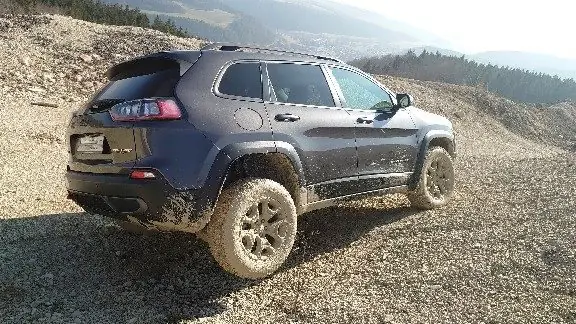 Jeep Cherokee 2019 occasion Zug — 5