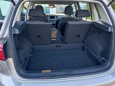 VW Golf SportsVan 1.4 TSI 125 ch — Monospace pratique, freinage neuf, 2 jeux de roues — Miniature 9